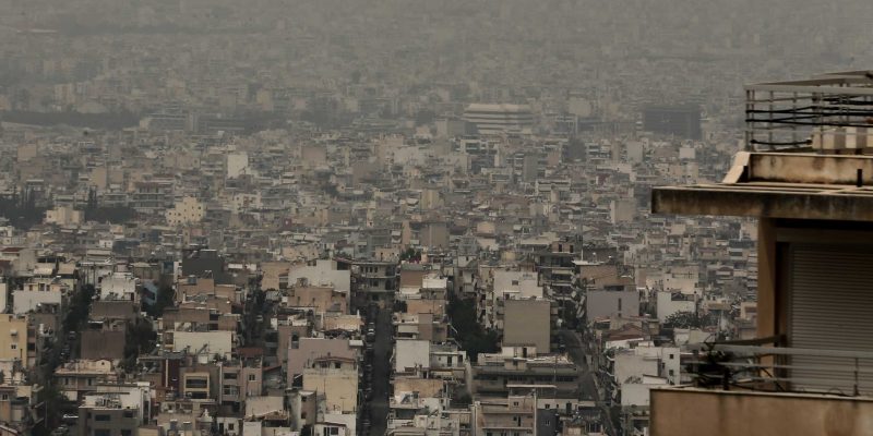 Καιρός: Σκόνη και ζέστη την Παρασκευή – Πού θα φτάσει η θερμοκρασία σκονη