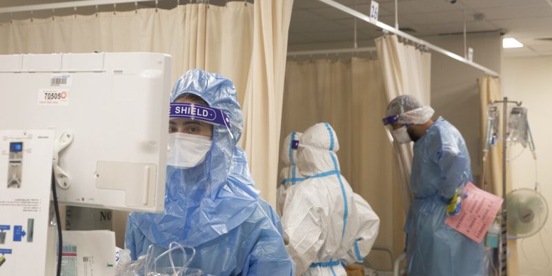Ισραήλ: Η 4η δόση στους άνω των 60 τριπλασίασε την αντίσταση στην σοβαρή νόσηση Israel Virus Outbreak