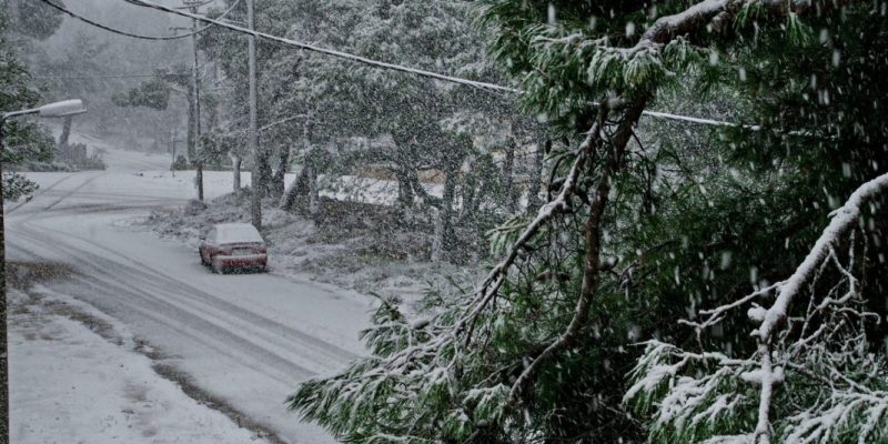 Κακοκαιρία Ελπίδα: Πού θα είναι κλειστές οι τράπεζες την Τρίτη xionia