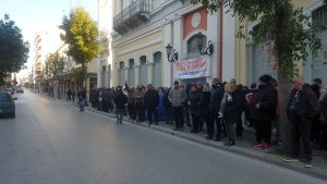 ΠΑΤΡΑ: Απέκλεισαν το Δημαρχείο οι συμβασιούχοι του Δήμου 276073382 3155155011422523 4708141976660707410 n