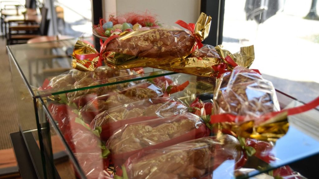 kyriaki pasxa orario leitoyrgias