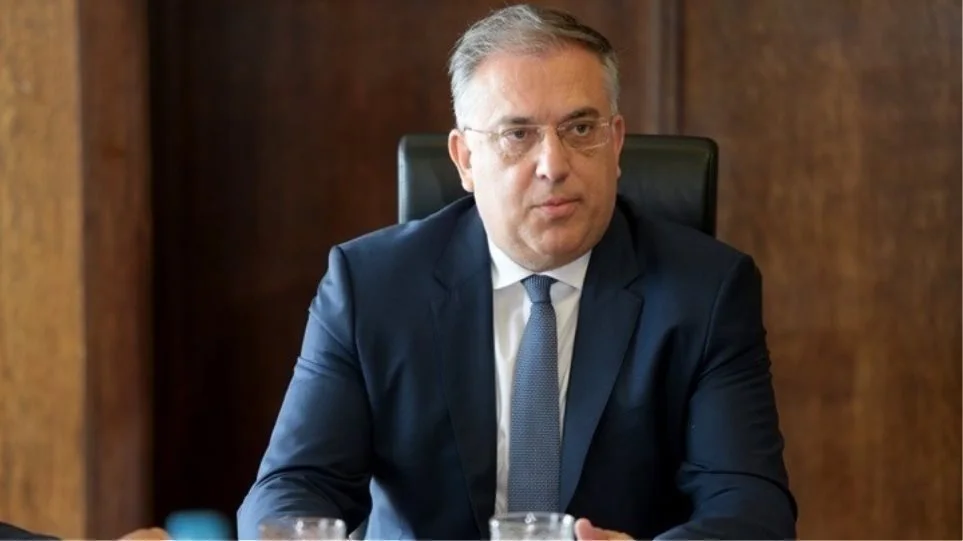 takis theodorikakos