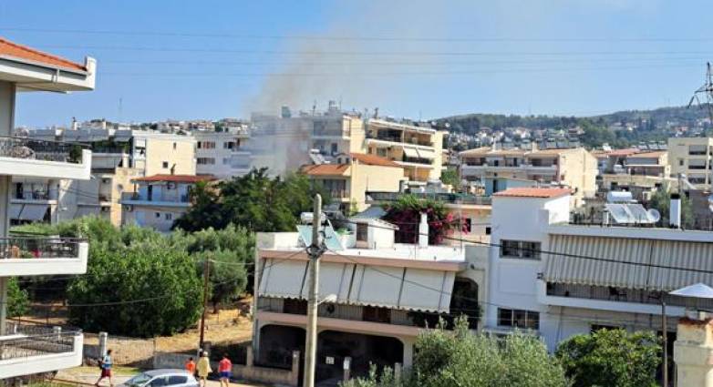 ΠΑΤΡΑ: Φωτιά στην Εγλυκάδα 0000000