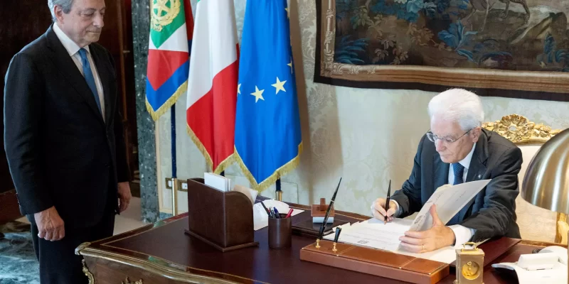 Οριστικό! Πρόωρες εκλογές στις 25 Σεπτεμβρίου στην Ιταλία draghiMatarrella45
