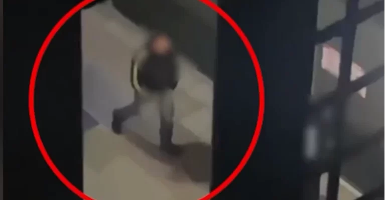 ΣΟΚ ΓΙΑ ΤΗΝ ΕΦΟΡΙΑΚΟ ΤΗΣ ΠΑΤΡΑΣ: Ο ντελιβεράς έτριβε το καλαμάκι του καφέ της... στο μόριό του fc5b1a3a44684c08a11dc502c08a8201