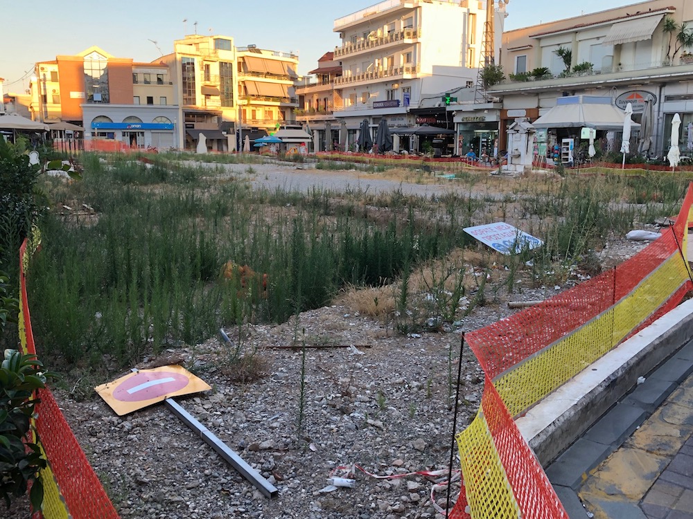 1ο θέμα πλατεία αγ. λαυρας 2