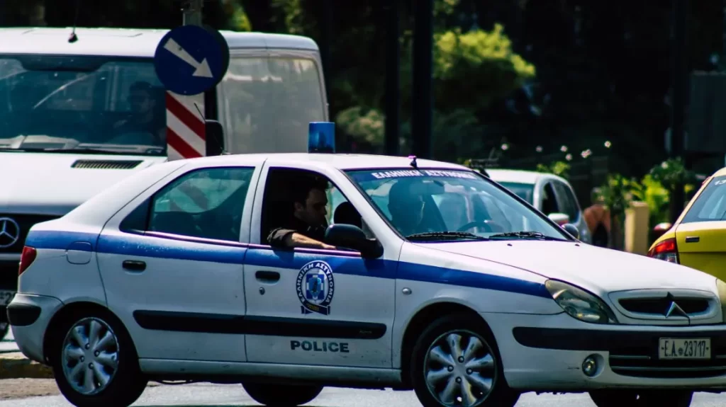 astynomia peripoliko