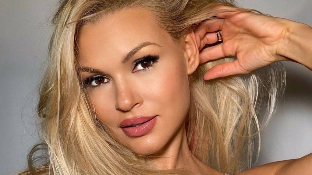 viki kavoura