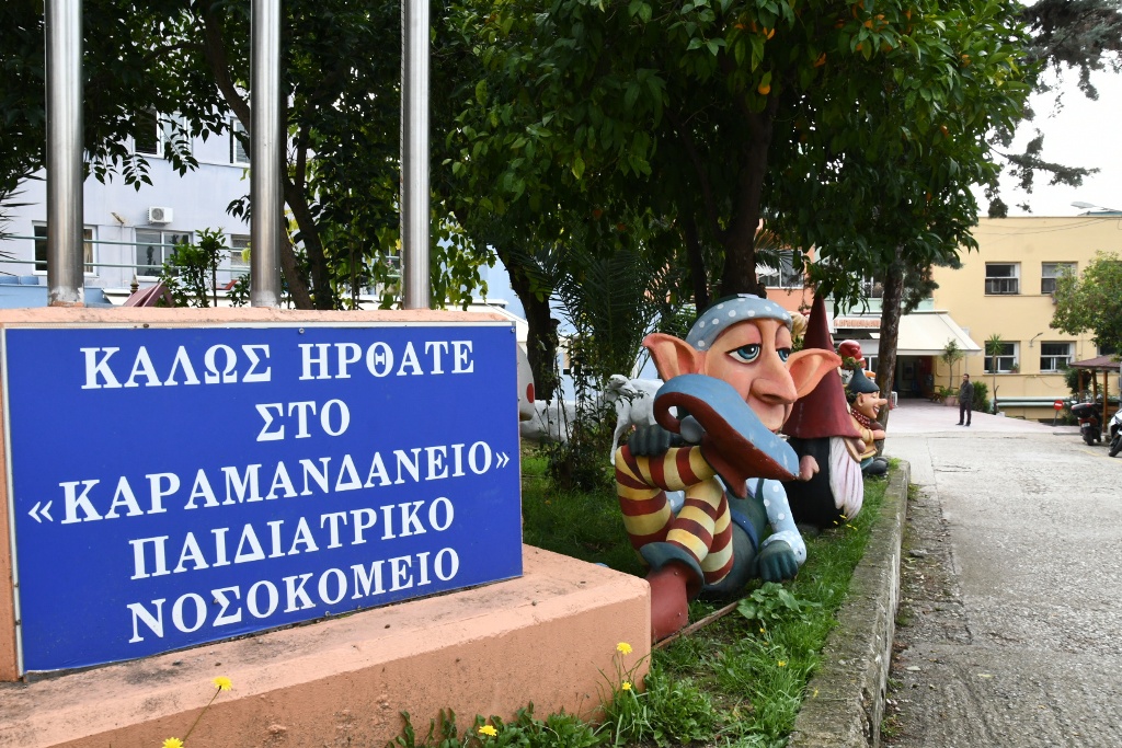 Πάτρα: Ο Δήμος στολίζει για μια ακόμη χρονιά τα Νοσηλευτικά Ιδρύματα 1670494429403