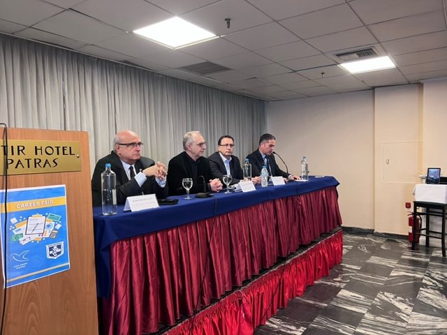 Επιτυχημένη η "Ημέρα Καριέρας" (CAREER FAIR 2022) από την ΔΑΠ-ΝΔΦΚ Πάτρας image11 rotated