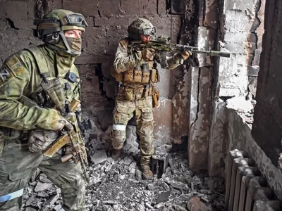 russian troops mariupol arthro