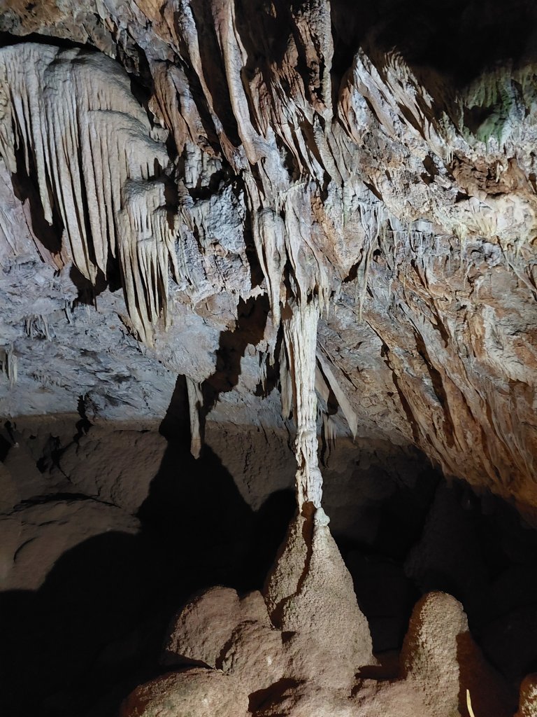 Σπήλαιο Λιμνών 1