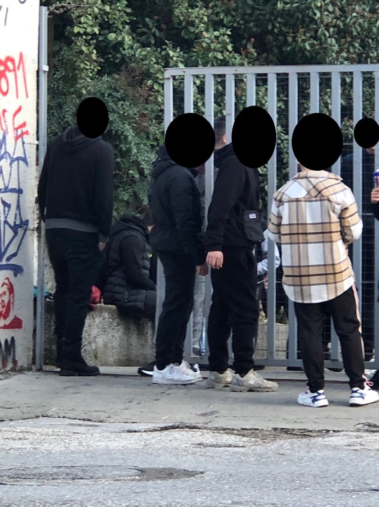 ΠΑΤΡΑ - "Φουντώνουν" οι καταλήψεις στα σχολεία για τα Τέμπη - Μαυροφορεμένοι προσήλθαν σήμερα μαθητές λυκείων IMG 0228 1