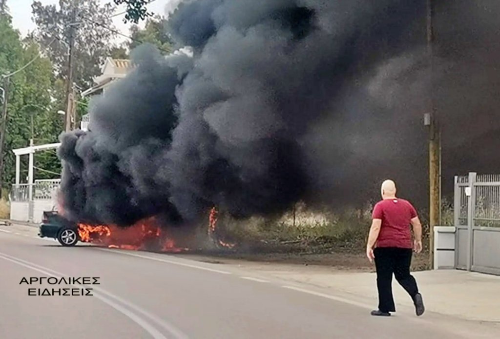 Αυτοκίνητο στην Αργολίδα έπεσε σε κολώνα και πήρε φωτιά - Ο οδηγός πρόλαβε και βγήκε την τελευταία στιγμή ARGOLIDA FOTIA
