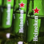 Heineken: Έως 6.000 απολύσεις παγκοσμίως λόγω δύσκολων συνθηκών στην αγορά μπίρας