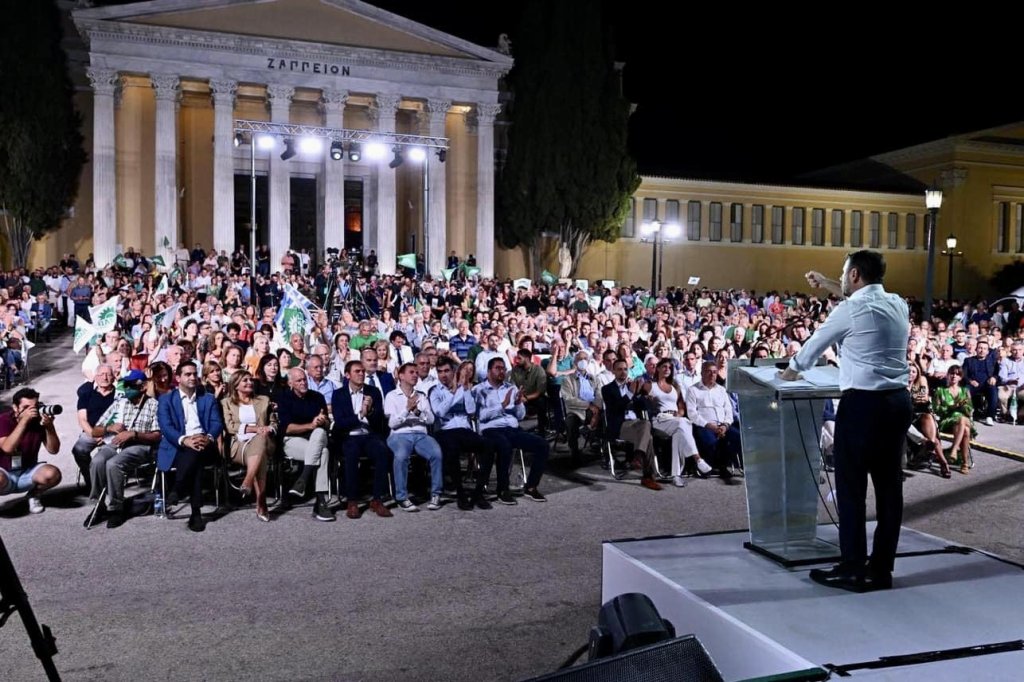 Ίδια μέρα... γενέθλια με το ΠΑΣΟΚ έχει ο Γιάννης Ταπεινός! 373753316 1033257264334506 4967787451283528038 n