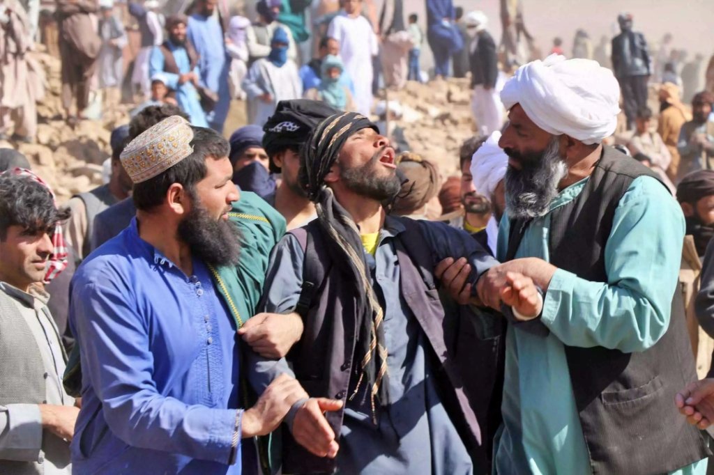 AFGHANISTANQUAKE36 REUTERS