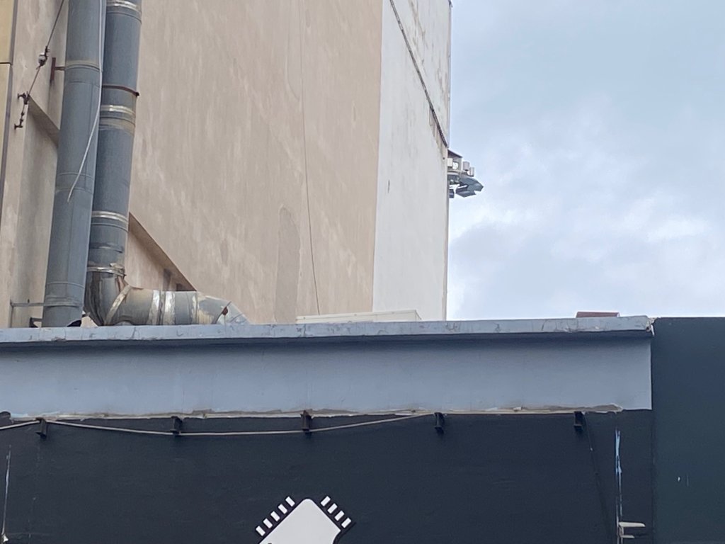 1 dhl παλιό κτιριο 3 1
