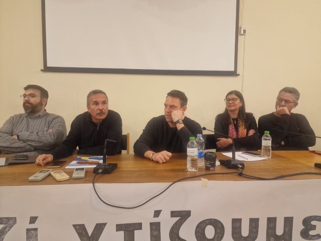 ΔΕΙΤΕ ΦΩΤΟ: Εκτάκτως στην Πάτρα ο Στέφανος Κασσελάκης - Επίθεση στους "11" photo 2023 12 17 20 06 21