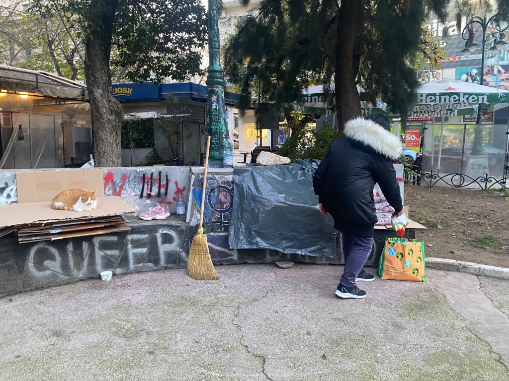 αστεγη πλ. Ολγας 2 1
