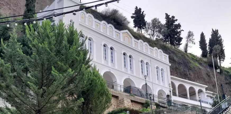 panagia-trypiti-2-873x432