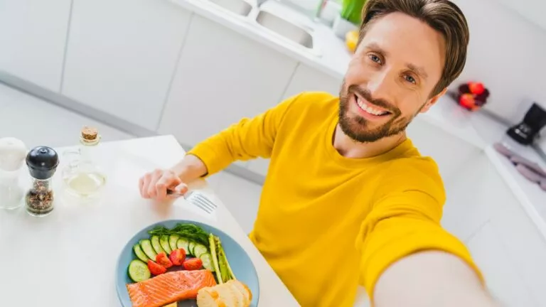 2164449877_salmon-768x432