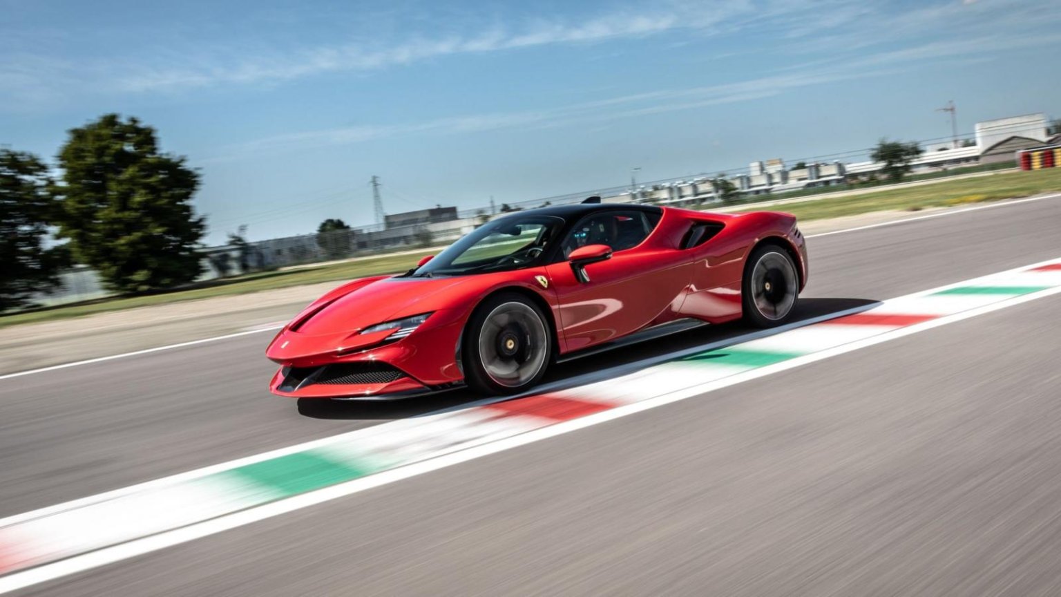 Ferrari SF90 Stradale 1