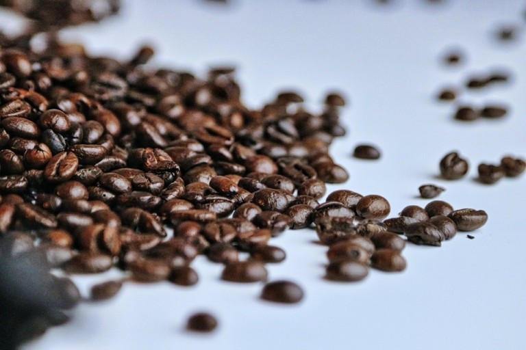 coffee-beans-robusta-768x512