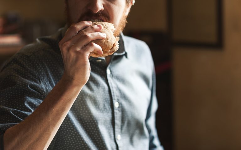 shutterstock_food_eating_burger-768x480