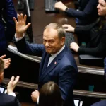 Με πνευμονία ο Πολωνός πρωθυπουργός Τουσκ – Περιορίζει τα δημόσια καθήκοντά του