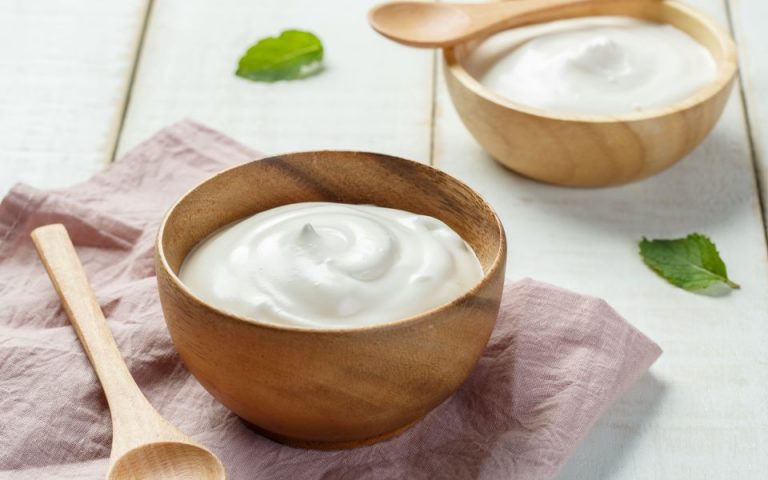 yogurt_giaourti_shutterstock-768x480