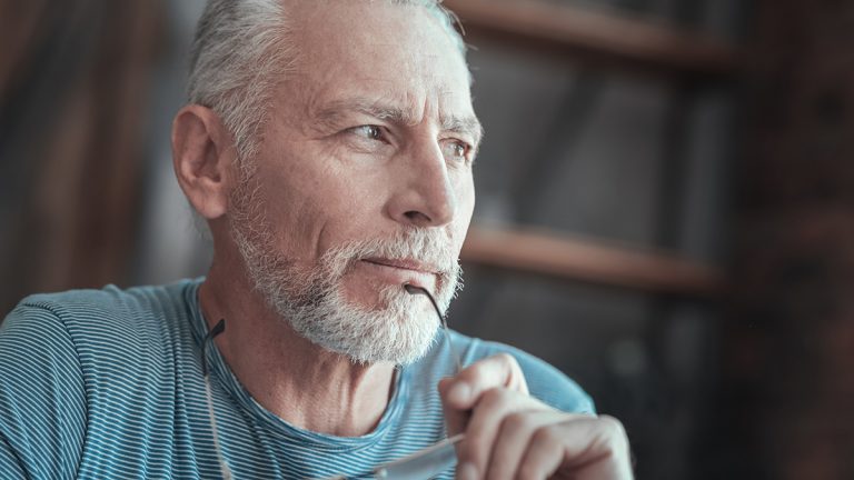 190809181513_man_old-768x432
