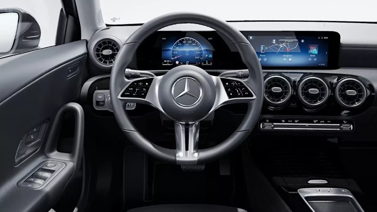 240423132201_Mercedes-A250e-A180-891054