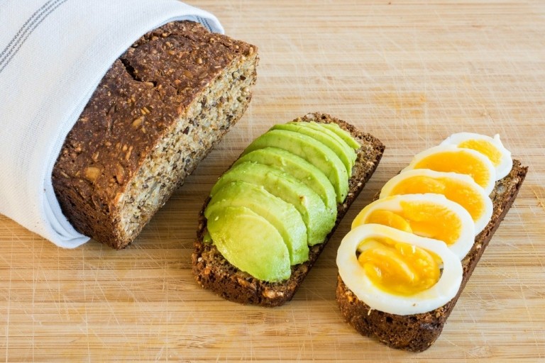 avocado-pixabay-768x512