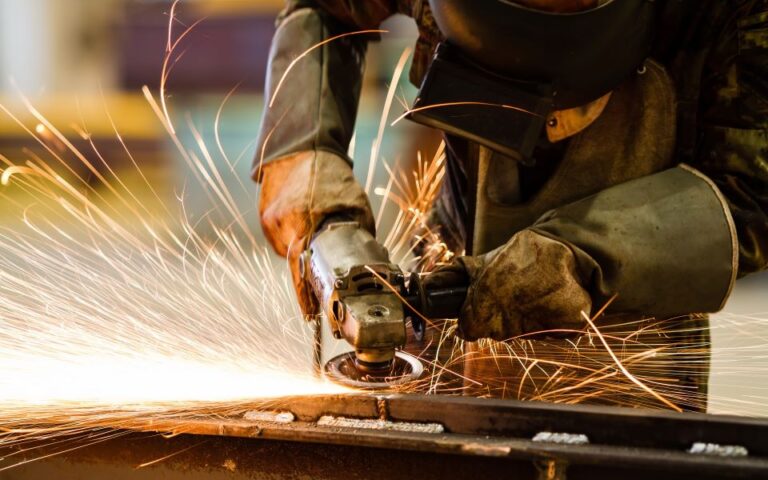 construction_worker_shutterstock-768x480