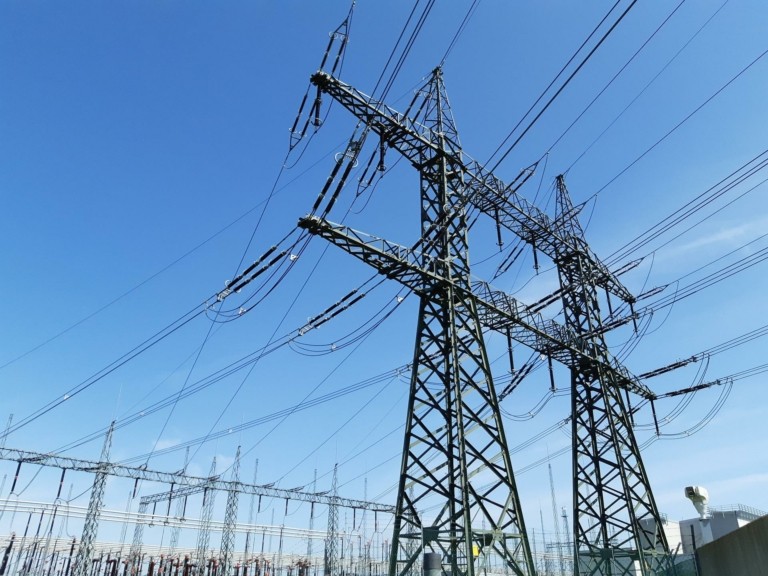 power-poles-revma-free11-768x576