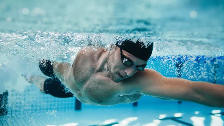 swimming_iStock-622003802-768x432