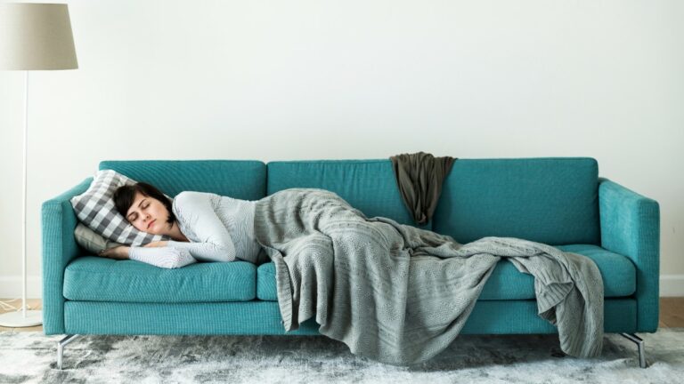 221121193524_sleeping_on_the_couch-768x432