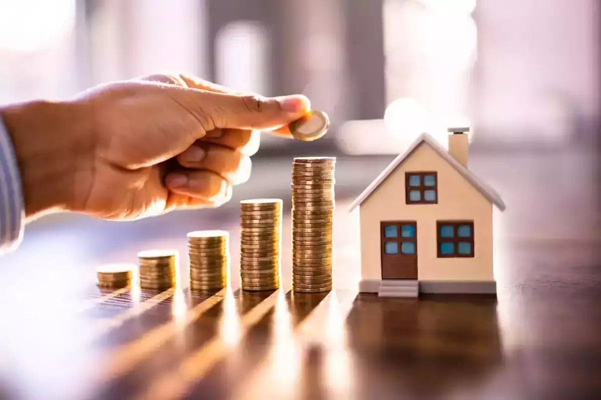 money-house