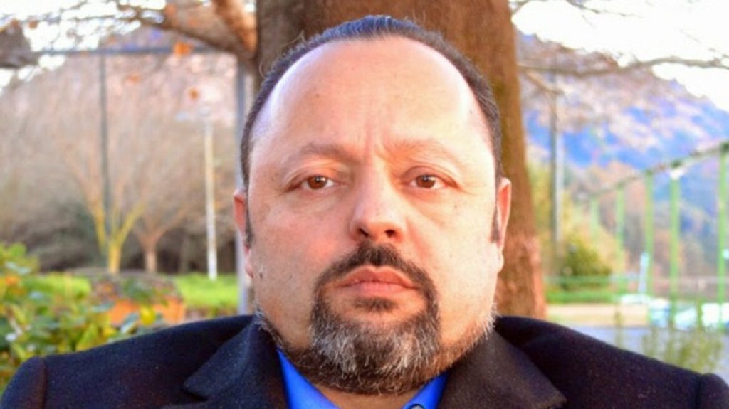 poios-einai-telika-artemis-sorras-5