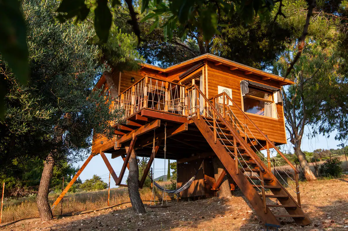 δενδροσπιτο