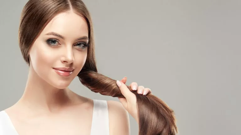 woman_strong_healthy_hair_2476523263-768x432