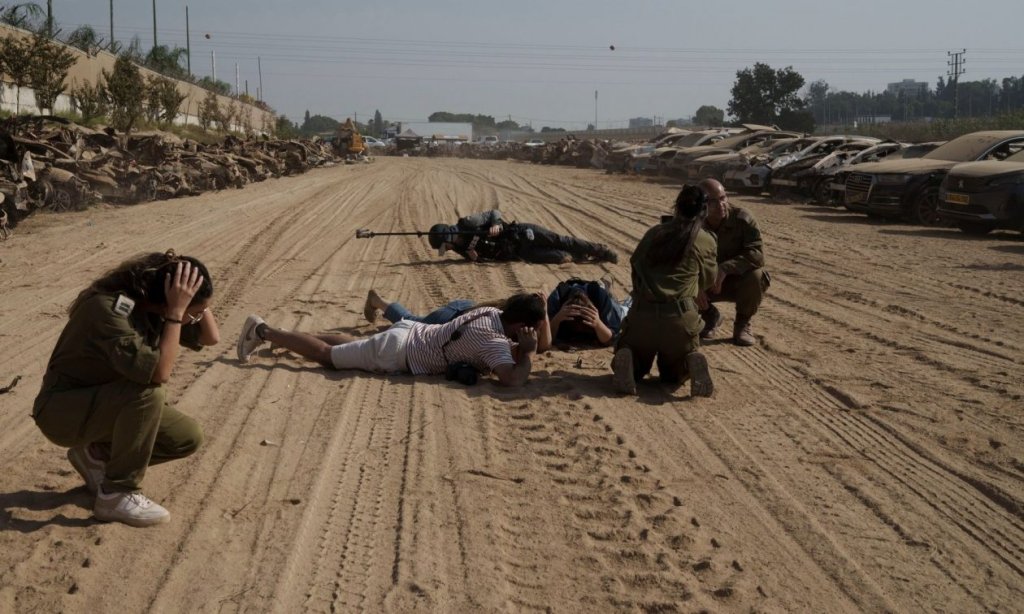 8233cb7f-gaza-press