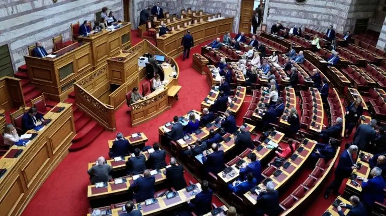 Η Βουλή αγοράζει χρονοκόφτες για τους πολυλογάδες βουλευτές – Ο εξοπλισμός, το λογισμικό και οι αλλαγές στον Κανονισμό