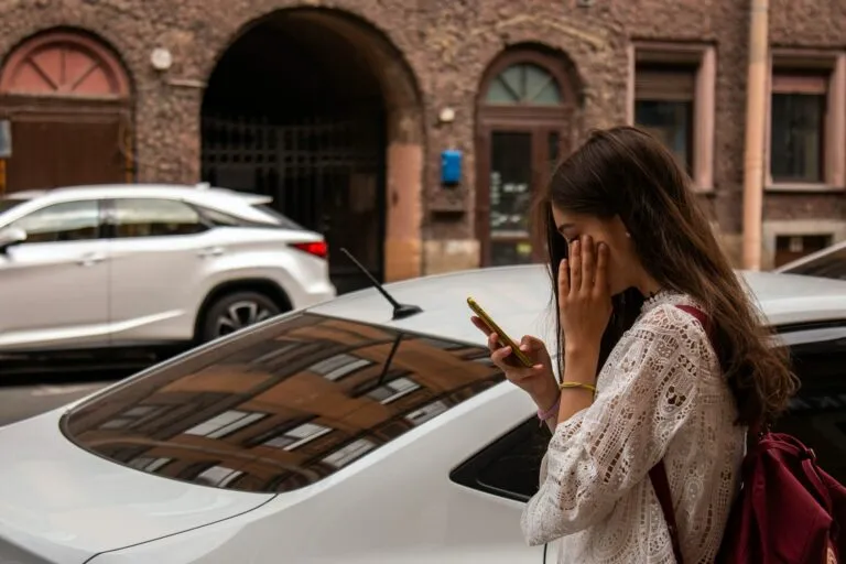 Ghosting: Πέντε λόγοι που εξαφανίζεται μετά το σεξ