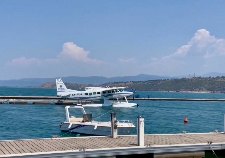 cessna-caravan-hellenic-seaplanes-port2-1-768x539