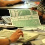 Φορολογικές δηλώσεις: Αντίστροφη μέτρηση για την υποβολή τους – Ποιοι δικαιούνται έκπτωση