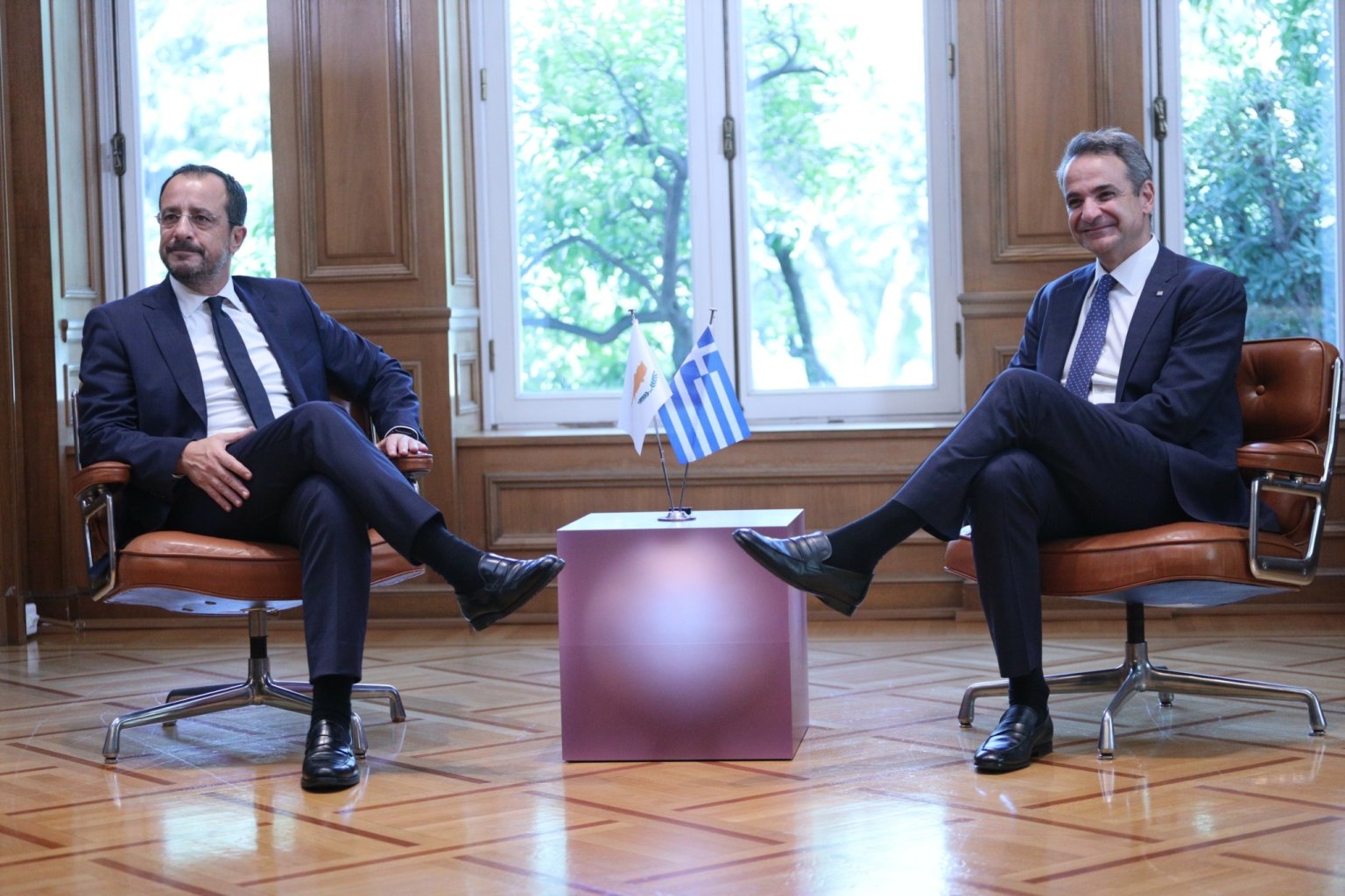 mitsotakis-xristodoylidis-maximou-eyrokinissin-262-2048x1365