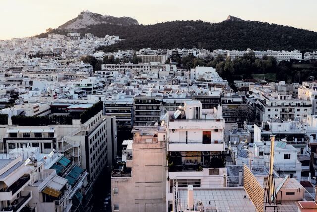 Αστικό τοπίο; city; cityscape; town; πόλη; Αθήνα; Athens; buildings; flats; apartments; Airbnb; houses; σπίτια; κατοικίες; κατοικία; ΕΝΦΙΑ; ENFIA; ενοίκια; νοίκι; ενοίκιο; rent; ακίνη