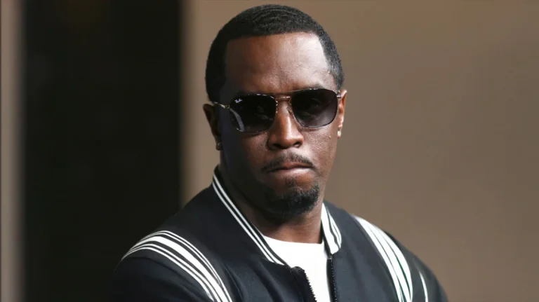 O Diddy κατηγορείται ότι κακοποίησε σεξουαλικά έναν 10χρονο: «Μερικές φορές πρέπει να κάνεις πράγματα που δεν θέλεις» φέρεται να του είπε